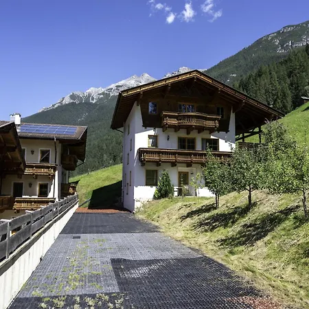 Appartement In Stubai Valley Near Slopes, Cleaning Included *