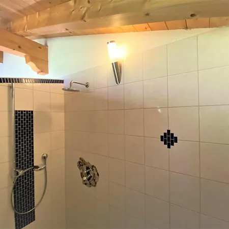 In Stubai Valley Near Slopes, Cleaning Included Appartement *